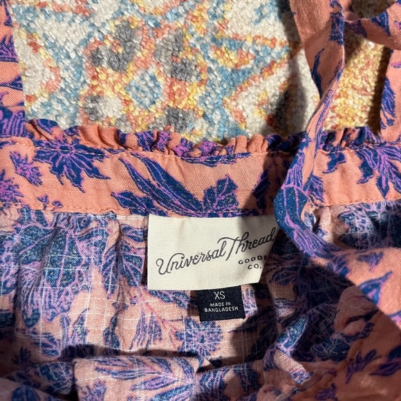 Universal Thread pink and blue floral print cotton shoulder-tie sleeveless top - Picture 3 of 5